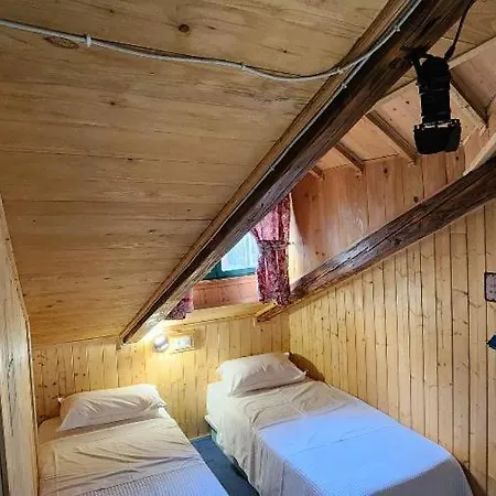 London Bed & Breakfast 3*