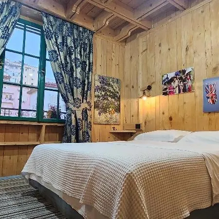 Bed & Breakfast London Tirana