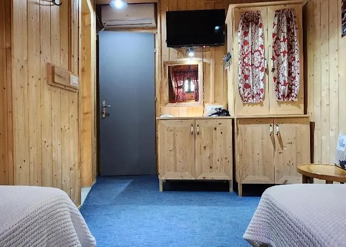 Bed & Breakfast London Tirana